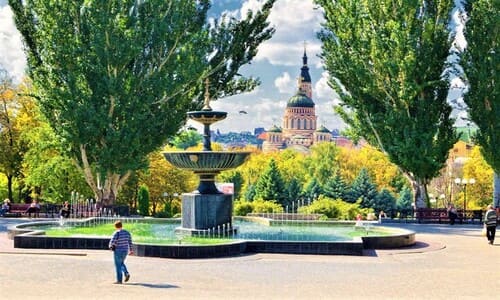 Что посмотреть в Покровском сквере